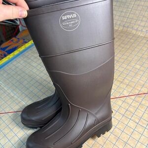 Men's Brown Size 8 Servus Rubber Boots, ASTM F2892-18 FH, Electrical Rated